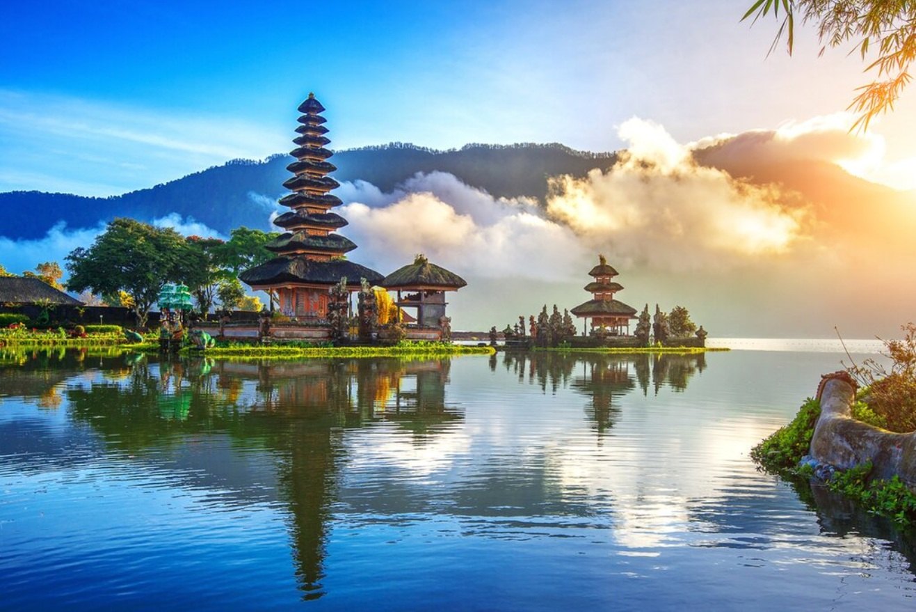 Things to do in Munduk: <em>lakes, treks & temples</em>